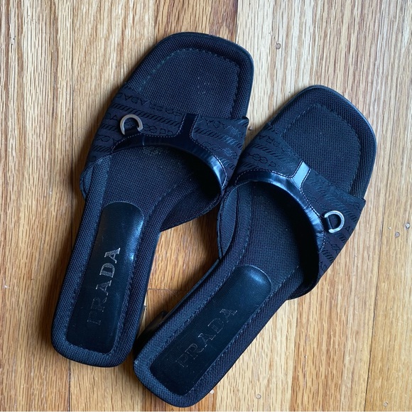 Prada vintage 90’s monogram slip on sandals size 38 - Picture 1 of 5